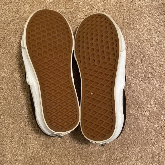 Vans Slip on Perf Leather Shoe Black - Picture 3 of 5